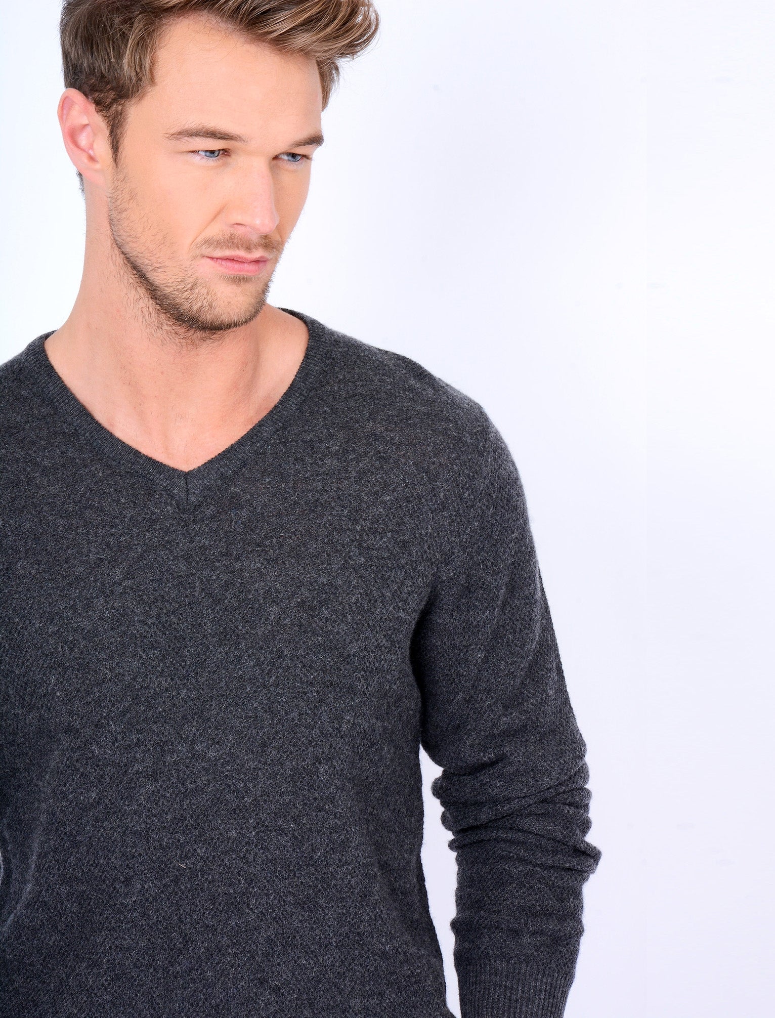 Hawes V Neck Lambswool Rich Knitted Jumper in Charcoal - Tokyo Laundry - Image 3
