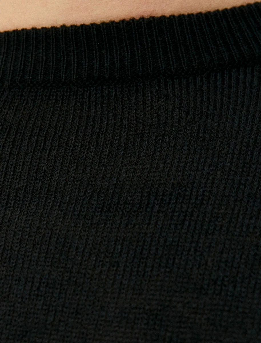 Striker Crew Neck Knitted Jumper in Jet Black - Kensington Eastside - Image 4